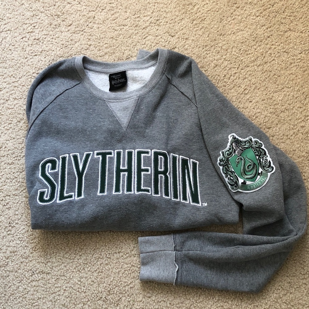 Slytherin Sweatshirt Grey Wizarding World of Harry Potter Universal Studios